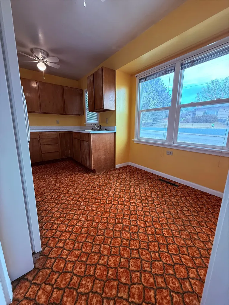 236 4th Avenue SW Cut Bank MT 59427