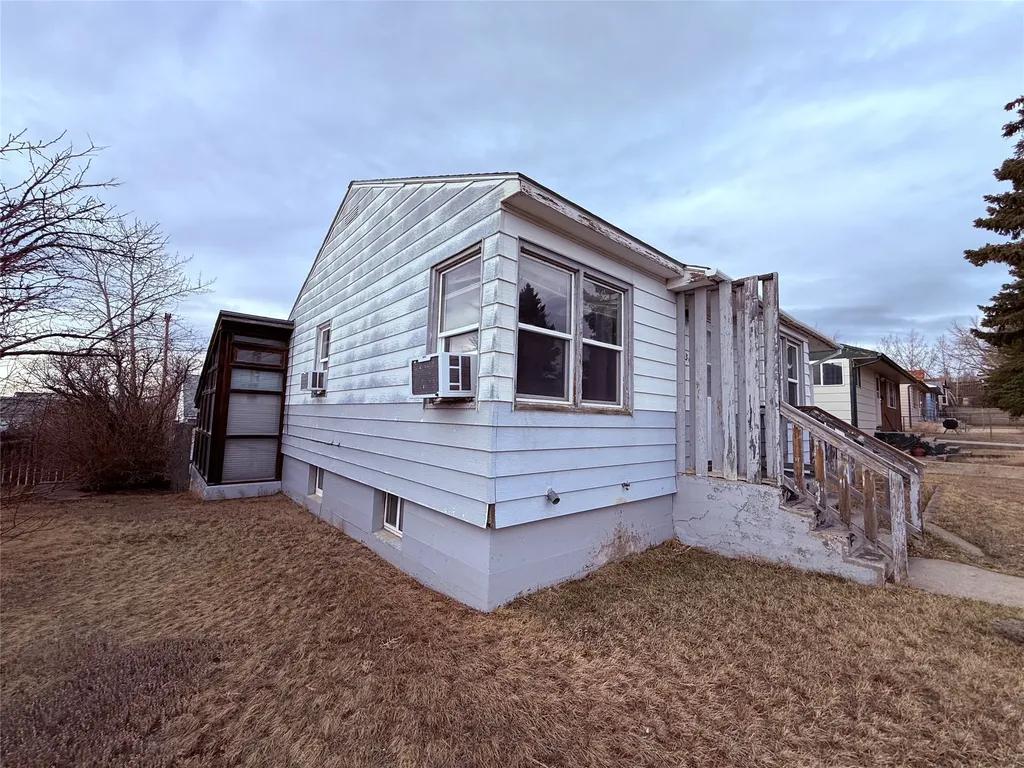 236 4th Avenue SW Cut Bank MT 59427