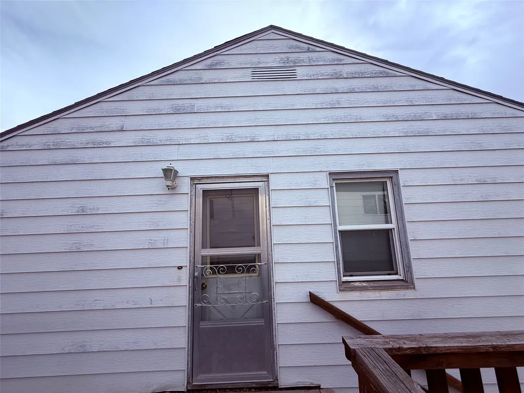 236 4th Avenue SW Cut Bank MT 59427