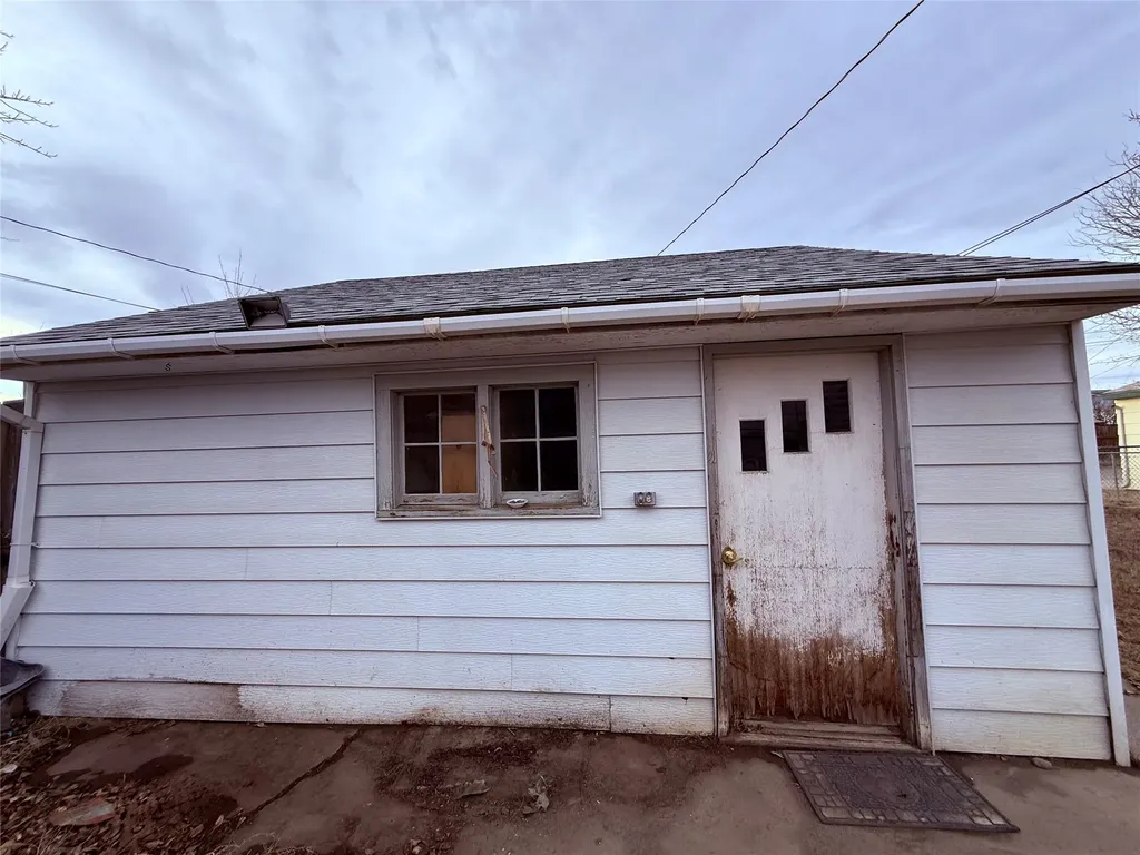 236 4th Avenue SW Cut Bank MT 59427