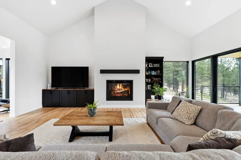 5608 Trinity Way Florence MT 59833