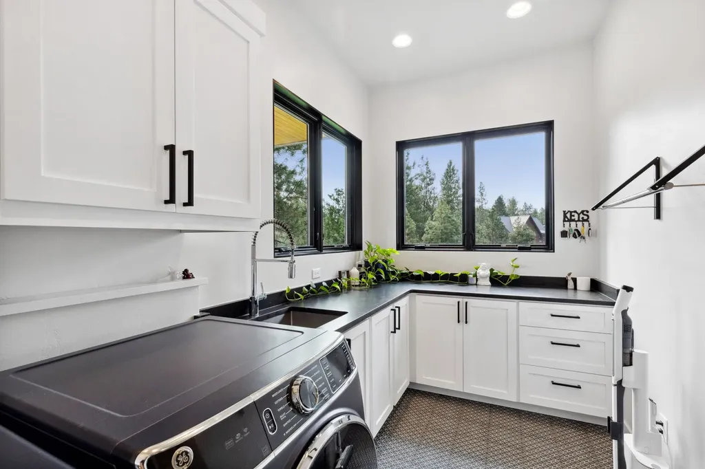 5608 Trinity Way Florence MT 59833