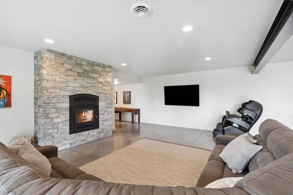 5608 Trinity Way Florence MT 59833