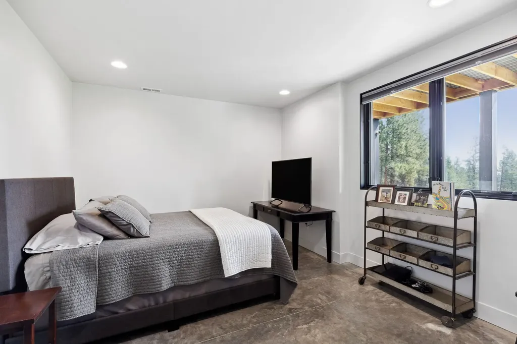 5608 Trinity Way Florence MT 59833
