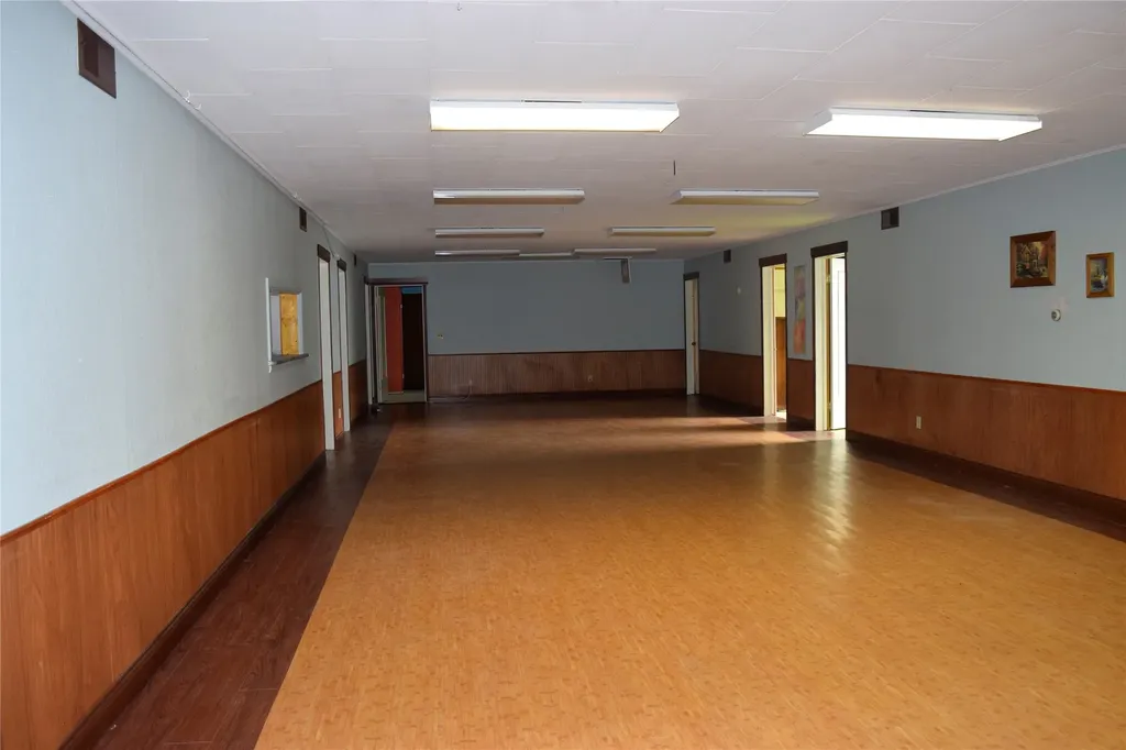 1 S Maryland Street Conrad MT 59425
