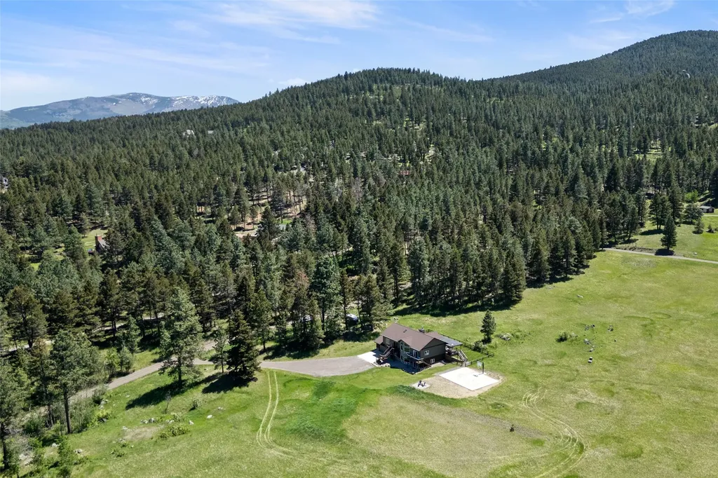 36 Lost Trail Clancy MT 59634