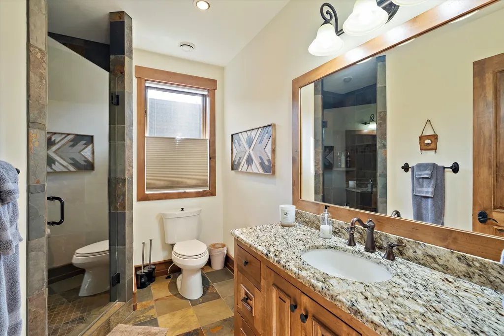 5675 Us Highway 93 S Somers MT 59932