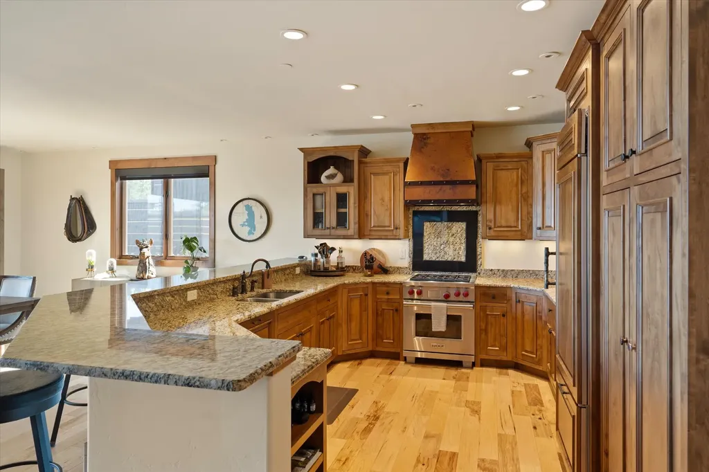 5675 Us Highway 93 S Somers MT 59932