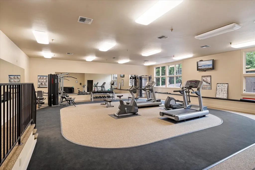 5675 Us Highway 93 S Somers MT 59932