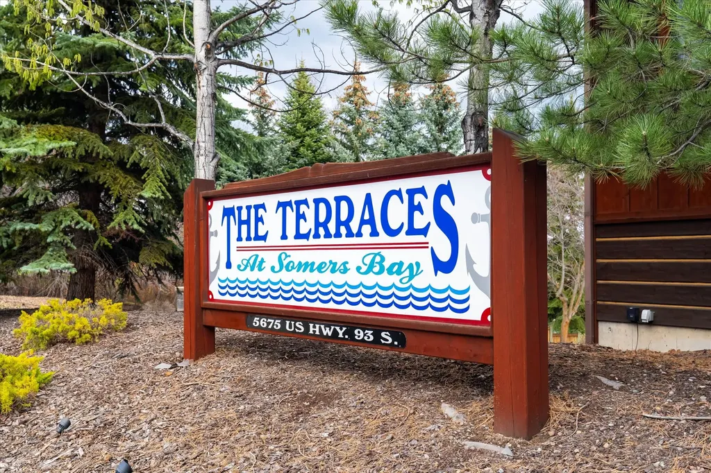 5675 Us Highway 93 S Somers MT 59932