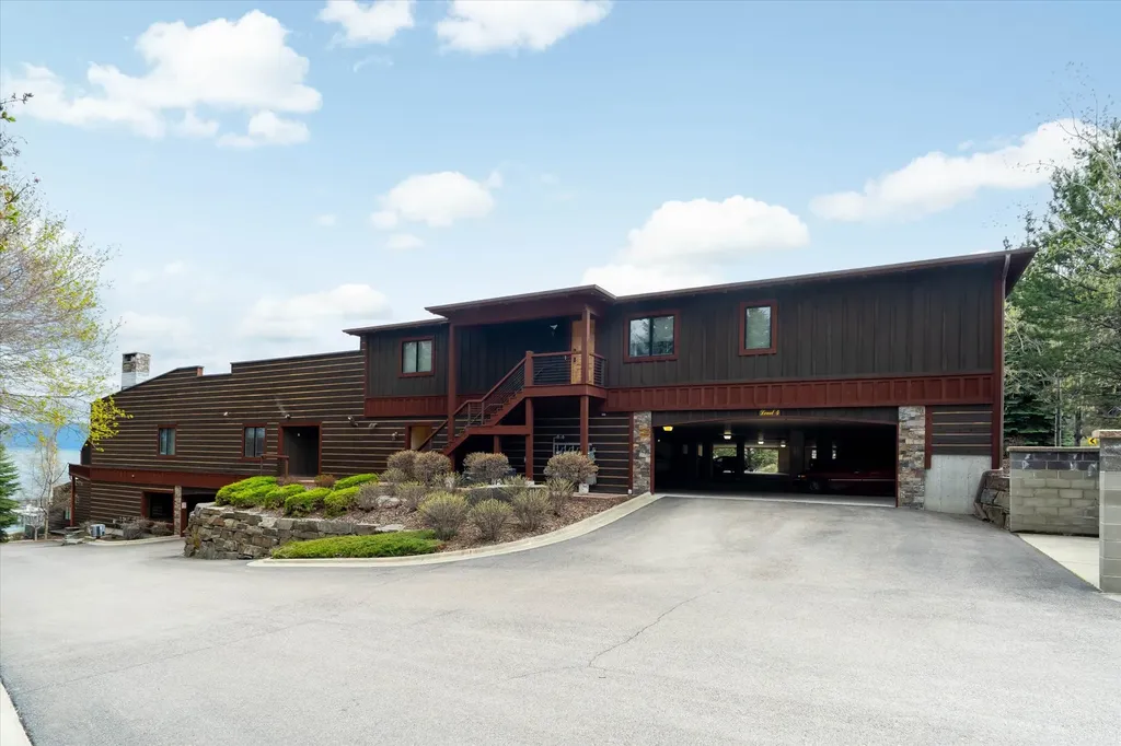 5675 Us Highway 93 S Somers MT 59932