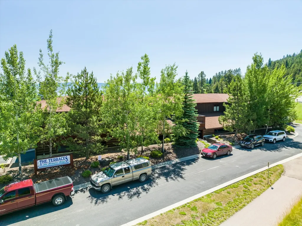 5675 Us Highway 93 S Somers MT 59932