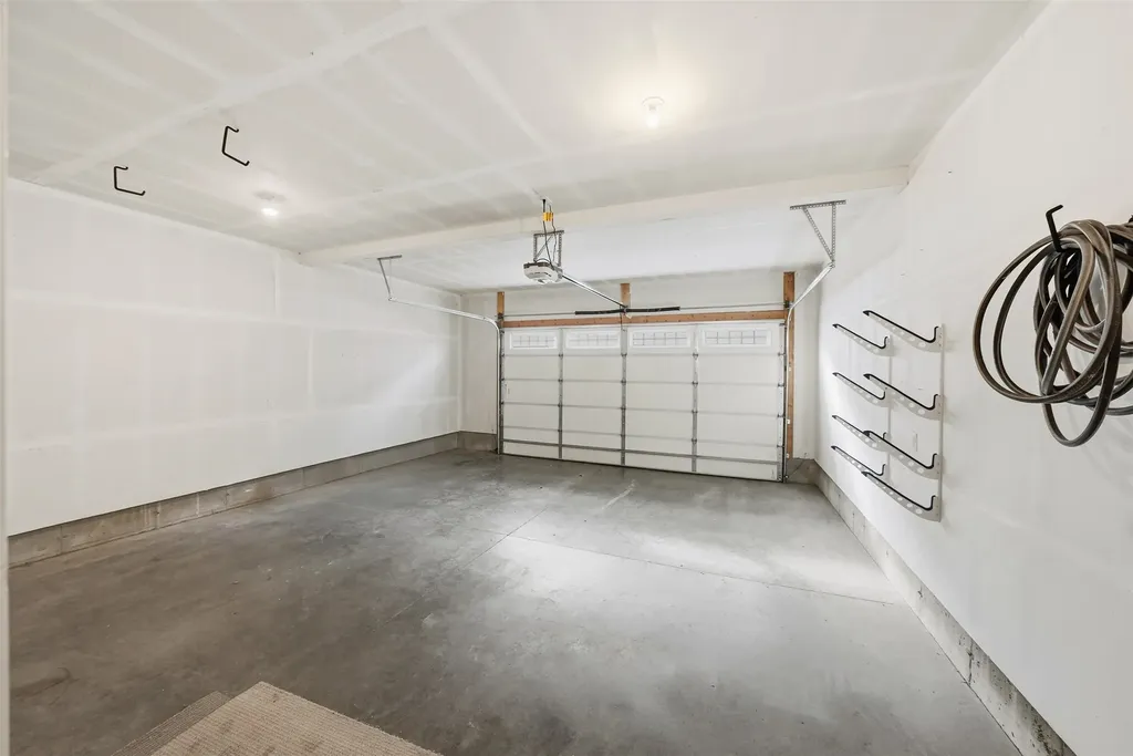 4348 Glenwood Drive Bozeman MT 59718