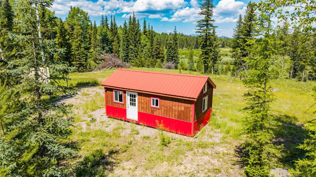 16445 North Fork Road Polebridge MT 59928