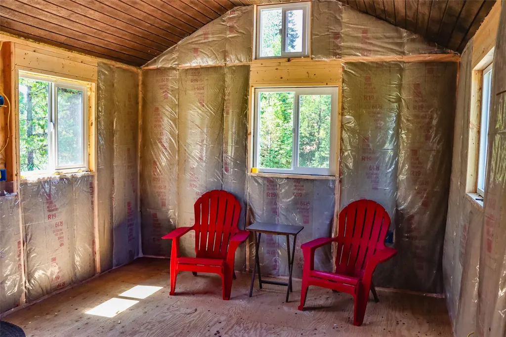 16445 North Fork Road Polebridge MT 59928