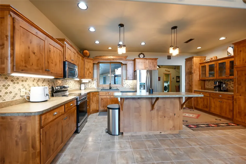 2 Rainbow Court Noxon MT 59853