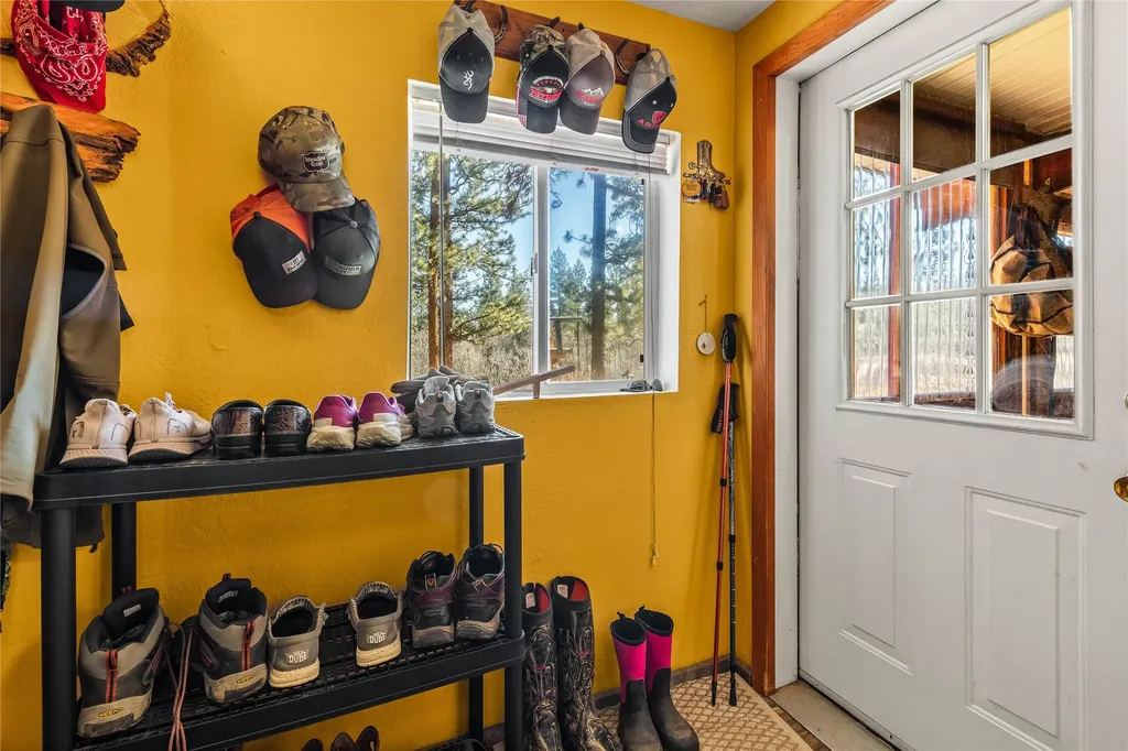 443 N Gold Creek Loop Hamilton MT 59840