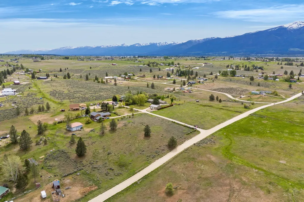 Nkn Cougar Lane Stevensville MT 59870