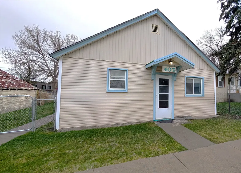 407 W Riggs Street East Helena MT 59635