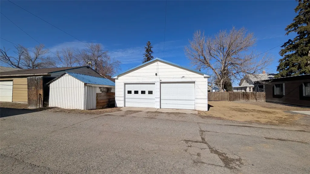 407 W Riggs Street East Helena MT 59635