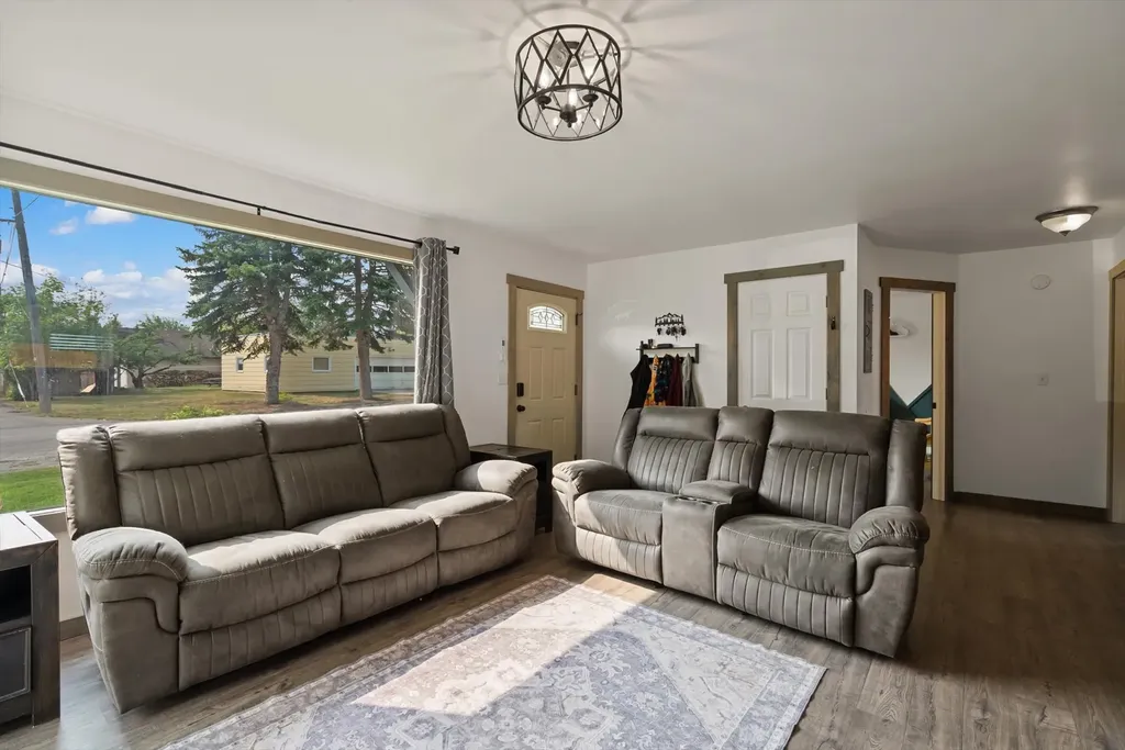 715 8th Street E Kalispell MT 59901