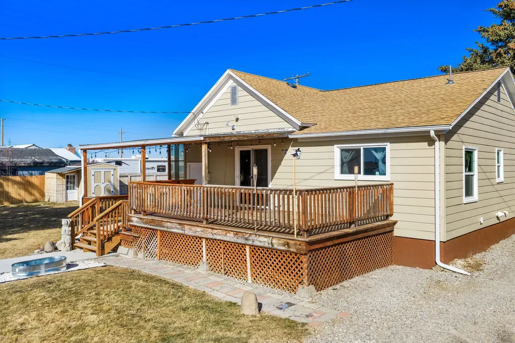 18 Us Highway 408 Fairfield MT 59436