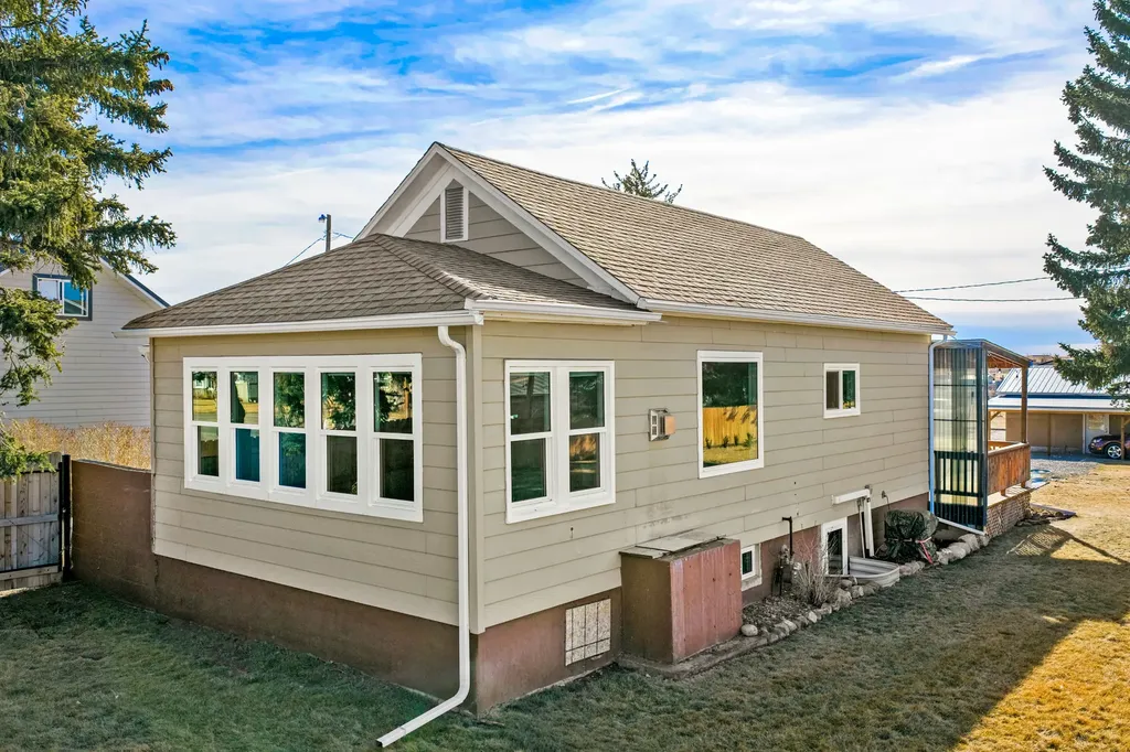 18 Us Highway 408 Fairfield MT 59436