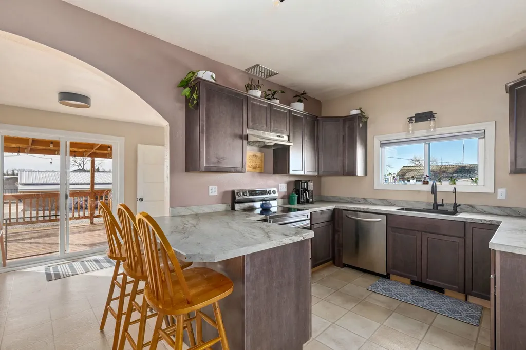 18 Us Highway 408 Fairfield MT 59436