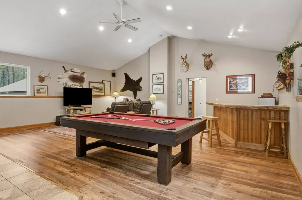 14300 Cambridge Road Bonner MT 59823