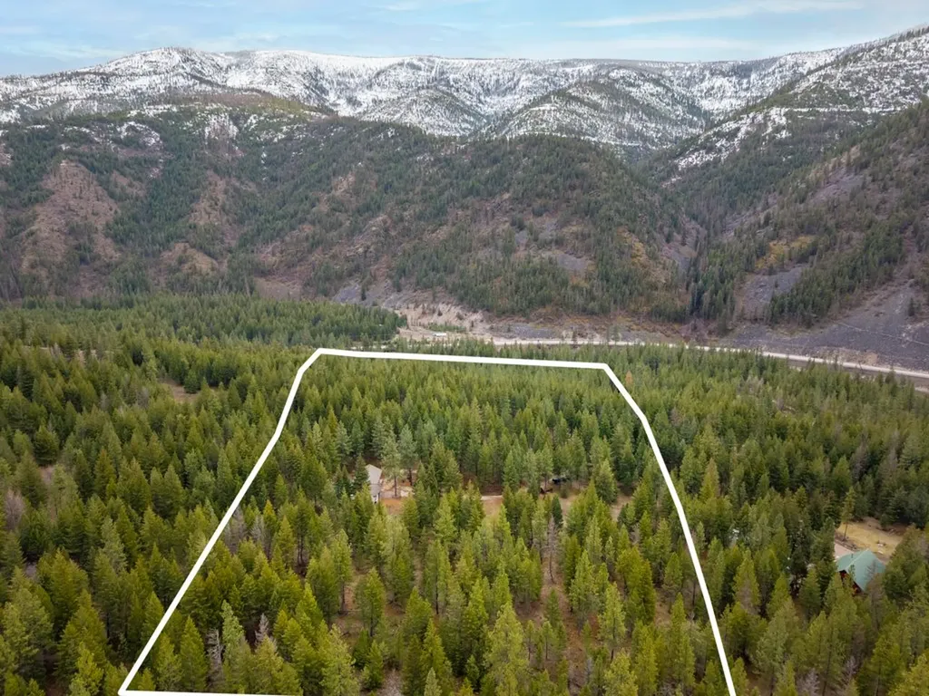 14300 Cambridge Road Bonner MT 59823