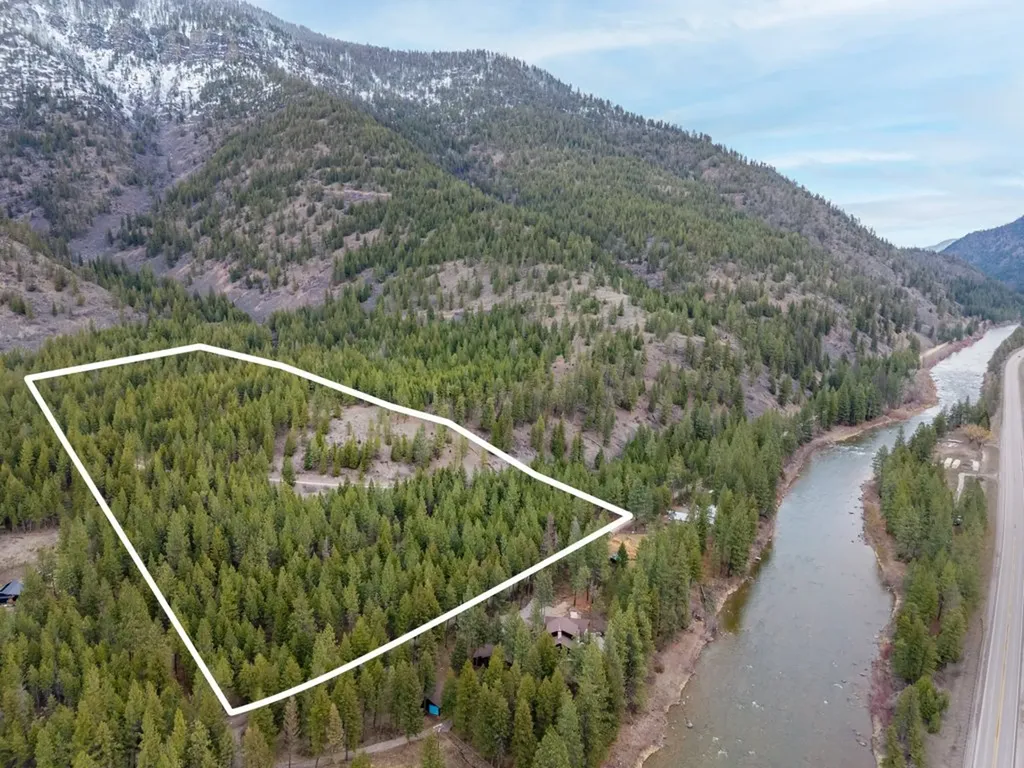14300 Cambridge Road Bonner MT 59823