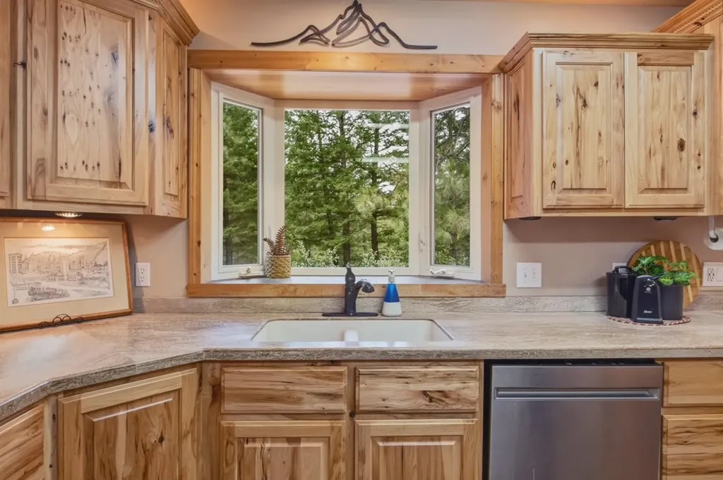 14300 Cambridge Road Bonner MT 59823