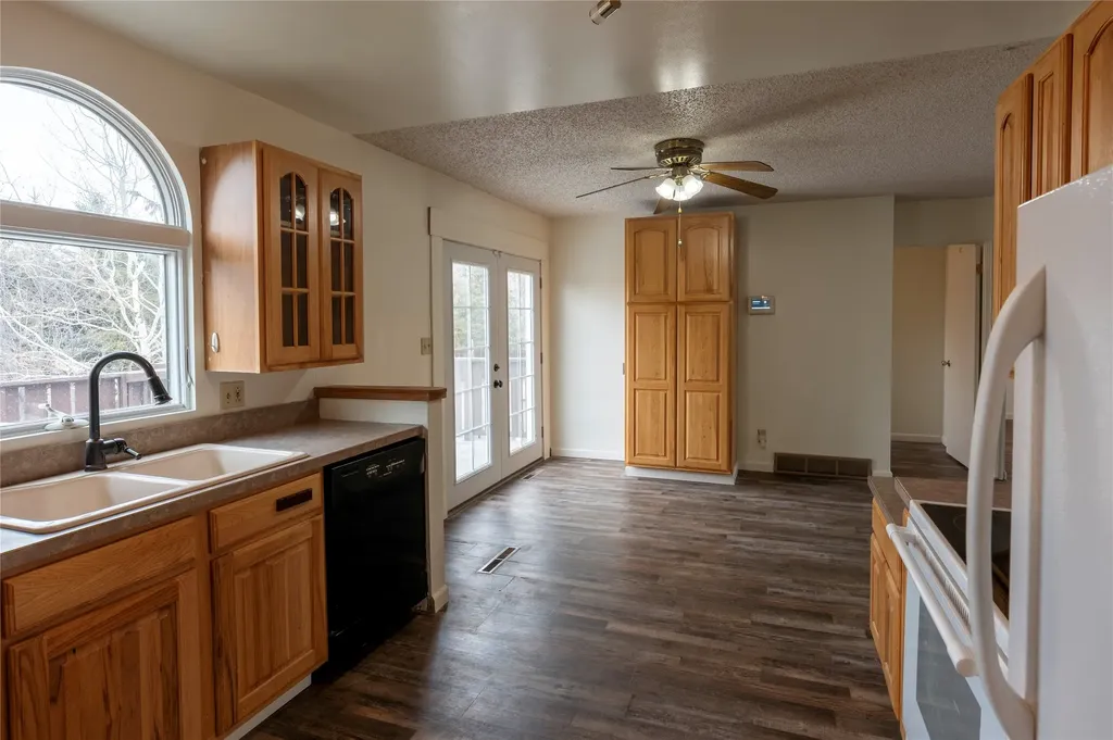 17 Earth Lane Butte MT 59701