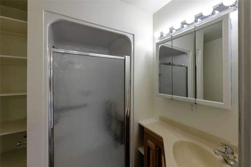 17 Earth Lane Butte MT 59701