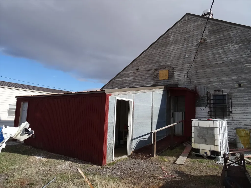 19 Main Street Dutton MT 59433