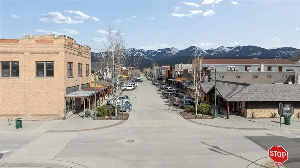 240 & 242 Central Avenue Whitefish MT 59937