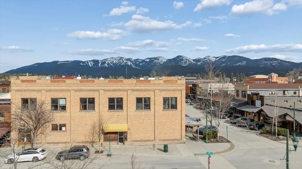 240 & 242 Central Avenue Whitefish MT 59937