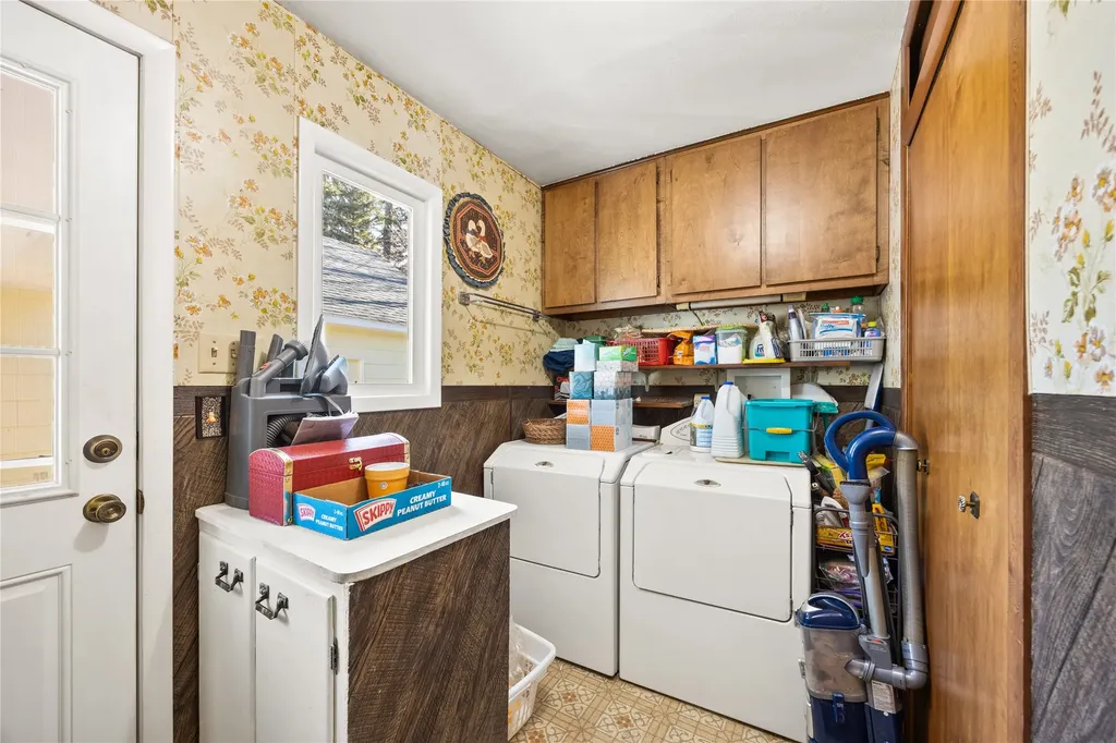 1009 3rd Avenue E Columbia Falls MT 59912