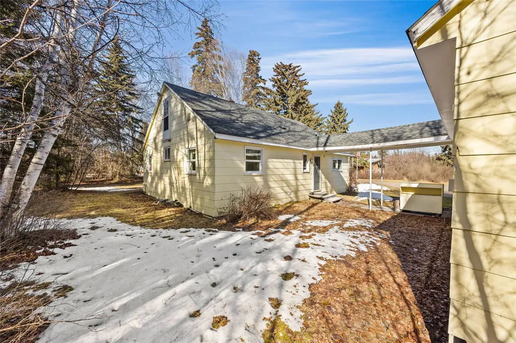1009 3rd Avenue E Columbia Falls MT 59912