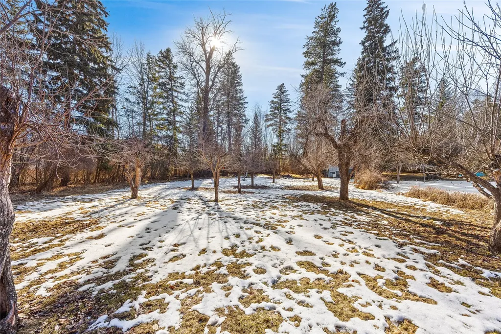 1009 3rd Avenue E Columbia Falls MT 59912