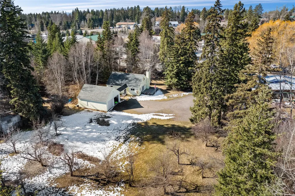 1009 3rd Avenue E Columbia Falls MT 59912