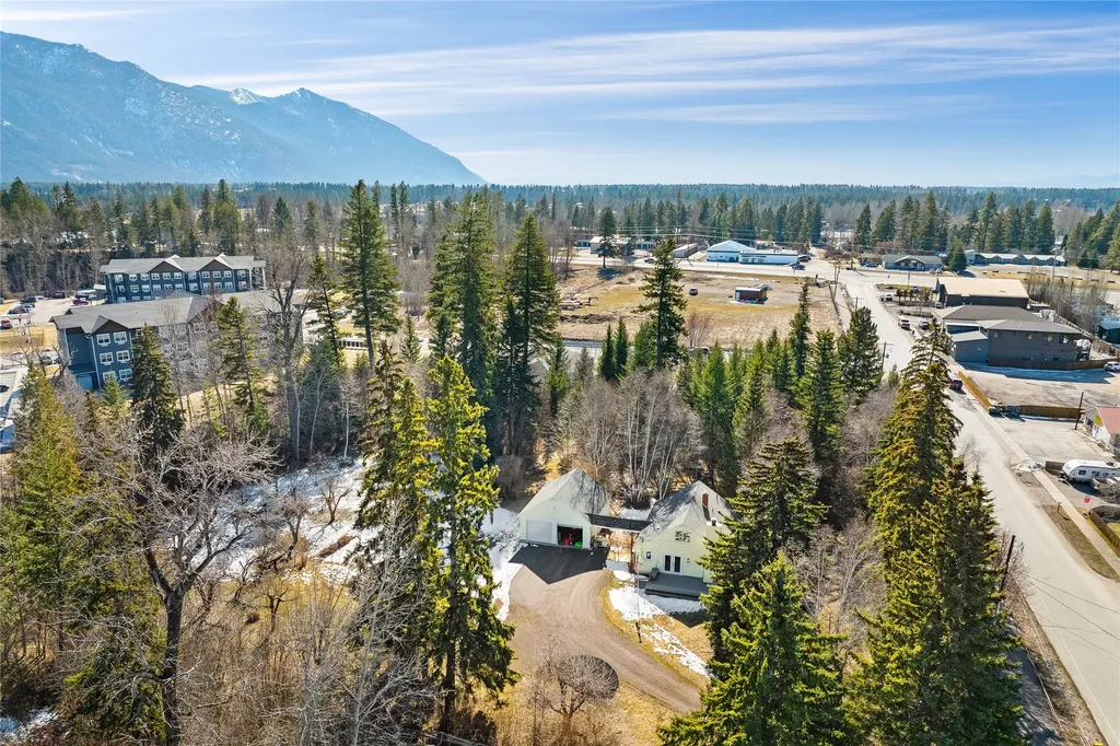 1009 3rd Avenue E Columbia Falls MT 59912