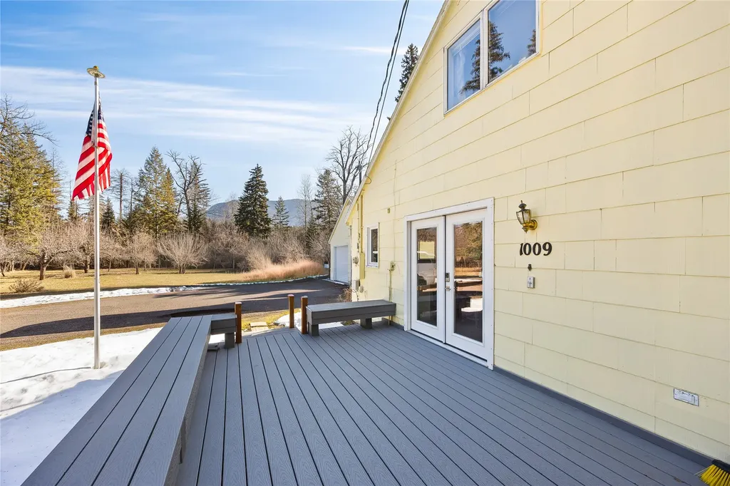 1009 3rd Avenue E Columbia Falls MT 59912