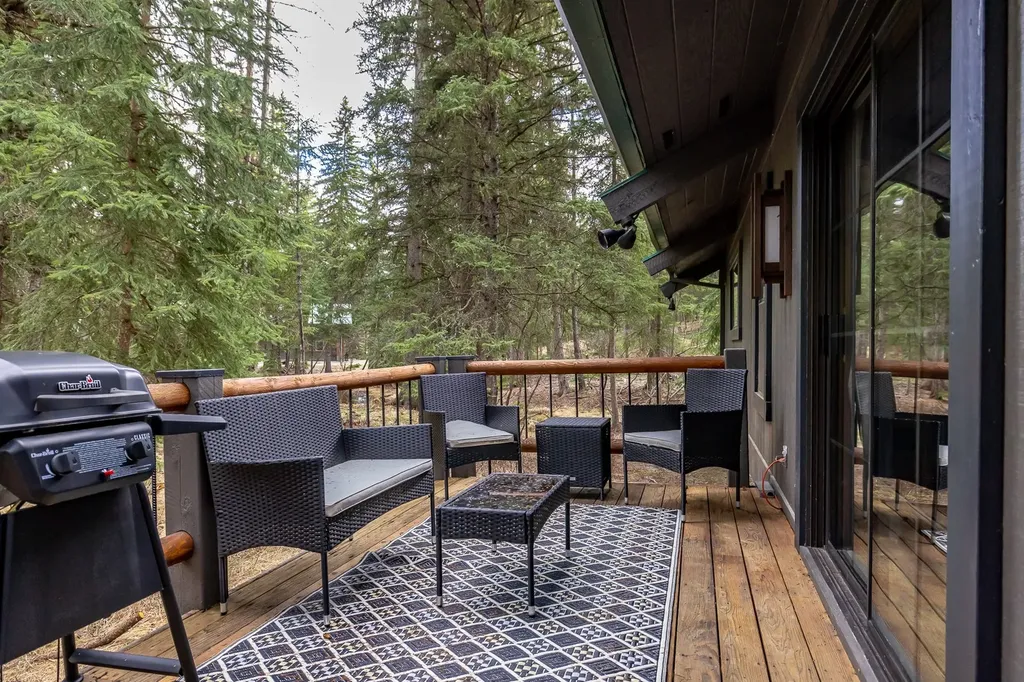 3700 Glen Lake Road Eureka MT 59917