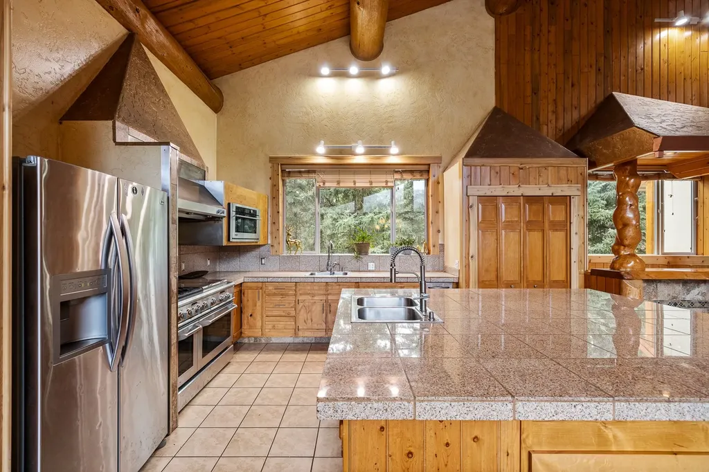 3700 Glen Lake Road Eureka MT 59917