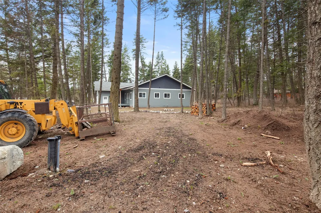 444 Bear Trail Whitefish MT 59937