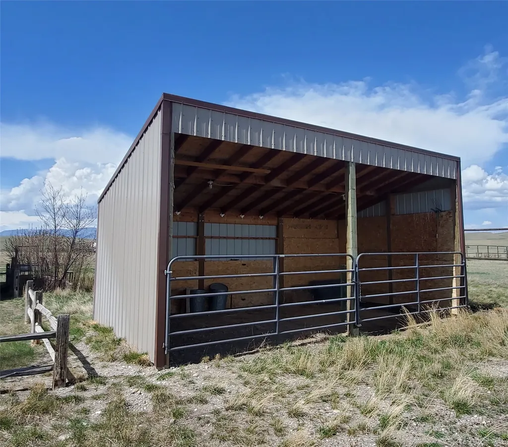 2200 Gilman Main Street Augusta MT 59410
