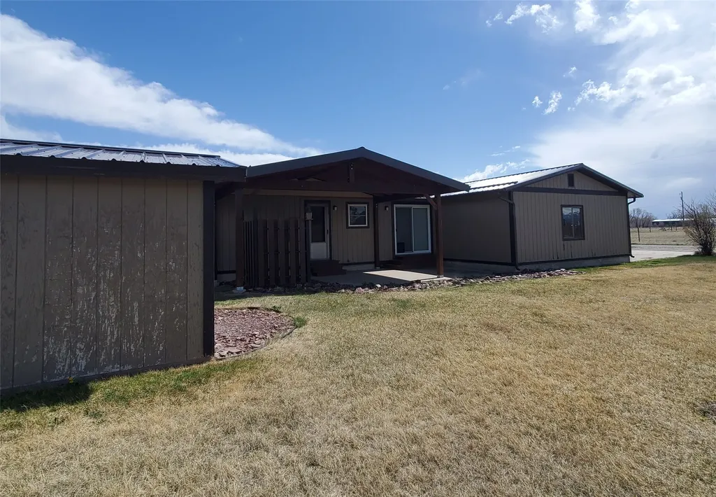 2200 Gilman Main Street Augusta MT 59410