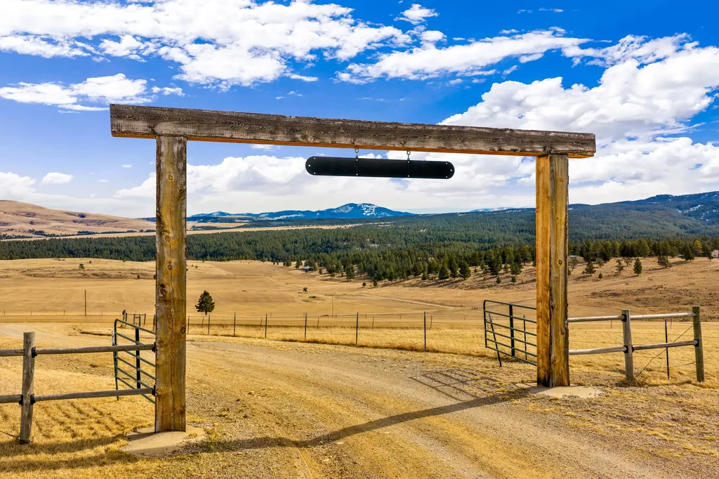 393 Evans Riceville Road Belt MT 59412