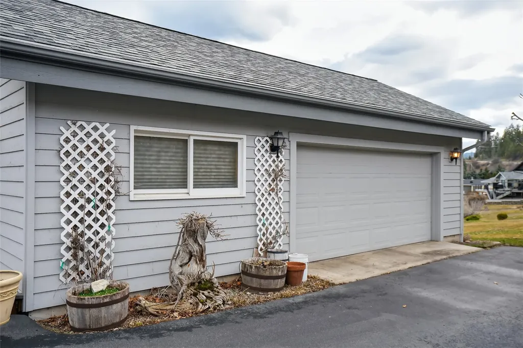 30 Mission View Drive Lakeside MT 59922